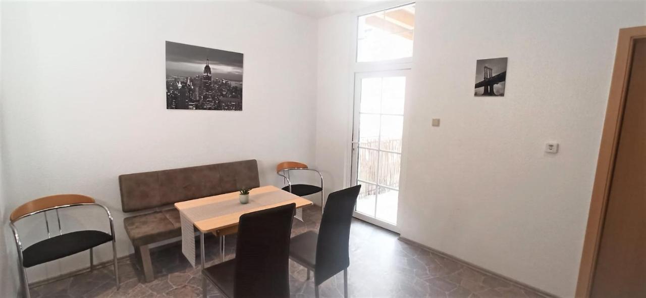 Apartment Fuer Bis Zu 7 Personen Mit Balkon Гальберштадт Екстер'єр фото