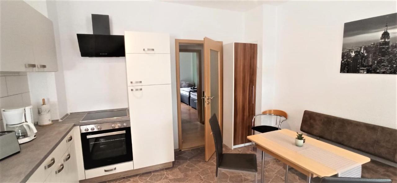 Apartment Fuer Bis Zu 7 Personen Mit Balkon Гальберштадт Екстер'єр фото